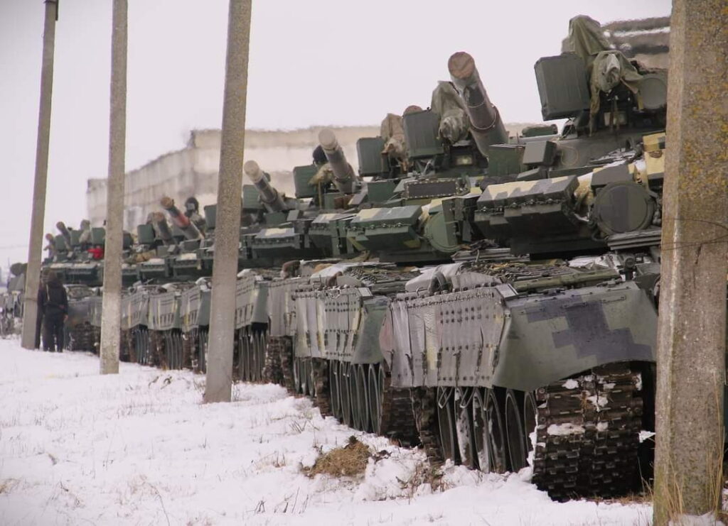 تدفق الأسلحة إلى أوكرانيا يضمن مواصلة استنزاف روسيا