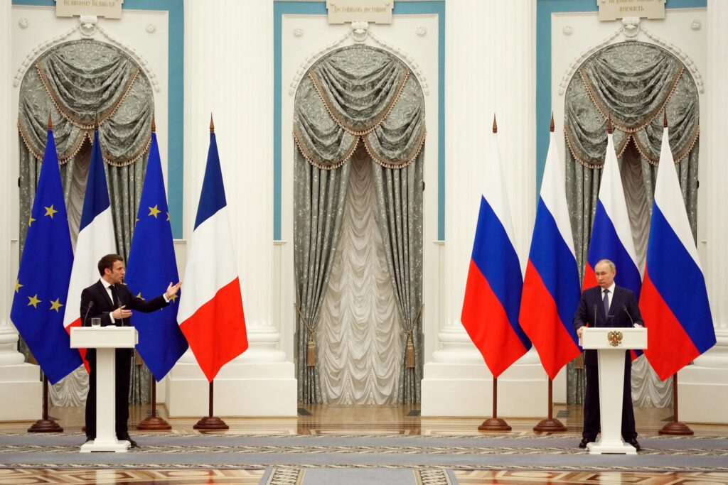 زيارة رئيس فرنسا إيمانويل ماكرون إلى روسيا