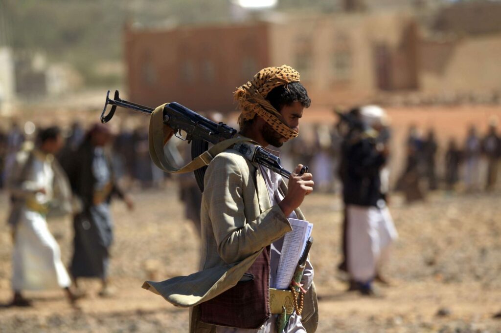 مفاوضات السعودية والحوثيين لإنهاء الحرب تستبعد الفصائل اليمنية